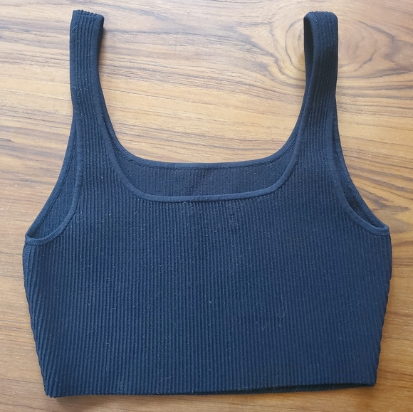 Aritzia Babaton sculpt cropped square neck tank top - Picture 2 of 6